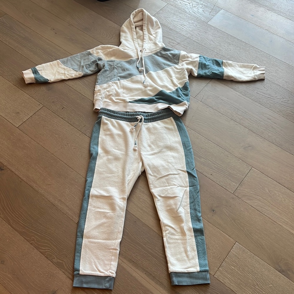 Faherty Cream and Teal Two-Piece Hoodie & Jogger Set